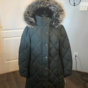 London Fog Faux Fur Trim Hooded Down Fill Coat in Dark Green Color size Large